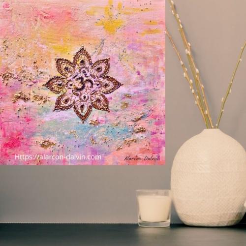 Mandala chakra couronne décorant un espace de méditation, créant une atmosphère calme et spirituelle.