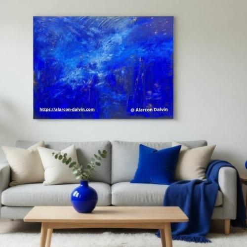 Peinture abstraite moderne bleu Klein sur toile originale peint à la main à l'acrylique par l’artiste peintre Alarcon Dalvin Oeuvre d'art contemporain bleue unique