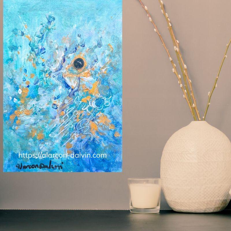 petit tableau abstrait bleu moderne Petit tableau abstrait moderne bleu à l’acrylique, peinture unique avec textures et lumières pour décoration intérieure.